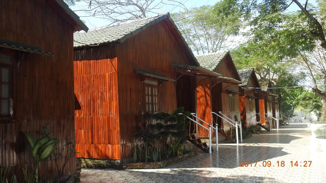 Satraco Royal Hotel Soc Trang Esterno foto